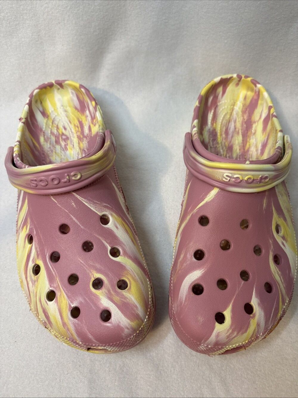 Crocs Mens 9 & Womens 11 Shoes - Classic Marble Tie Dye Clogs, Slip On Shoes